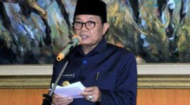 Gubernur Jambi H. Fachrori Umar 
