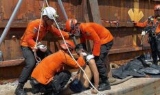 Tim SAR Jambi Berpacu Waktu Evakuasi 3 Korban Diduga Keracunan Gas di Palka Tongkang KM TS Daya Niaso