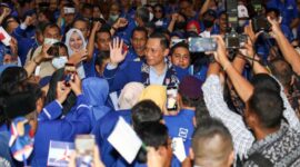 Ketua Umum Partai Demokrat Agus Harimurti Yudhoyono bersama Para Kader di dalam salah satu giat. FOTO : Ist