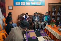 Gubernur Jambi Al Haris saat Berada di Kecamatan Batang Merangin, Kabupaten Kerinci, Senin (20/2/23) dinihari. FOTO : Ist