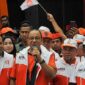 Bakal Calon Presiden Anies Baswedan (tengah) bersama Presiden PKS Ahmad Syaikhu (kanan) menyampaikan sambutan saat kunjungan di Bekasi, Jawa Barat, Sabtu 29 Juli 2023. [FOTO : ANTARA/Fakhri Hermansyah/tempo]