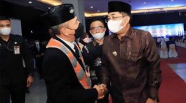 Bupati H. Anwar Sadat Saat Hadiri Sidang Senat Terbuka Wisuda XXVIII STTKD Tahun 2022 di Jogja Ekpo Center. Sabtu (12/11/22). FOTO : Dokpim.