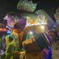 Salah satu Peserta menggunakan maket Ikan Cempakul turut ambil bagian di Festival Arakan Sahur di Tanjung Jabung Barat tahun 2022, Sabtu (16/4/22). FOTO : lintastungkal