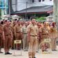 ASN Tanjab Barat Dalam Sautu Upacara di Halaman Kantor Bupati. FOTO : ISt