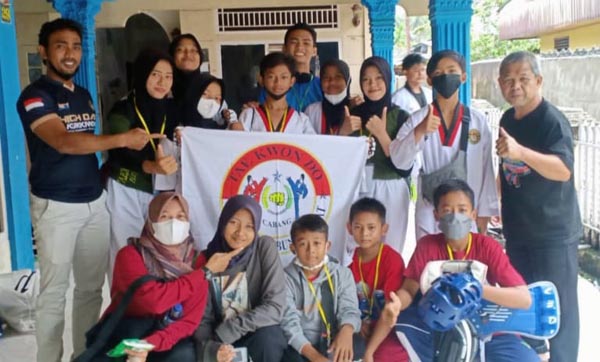 Dok. Atlet Taekwondo Tanjab Barat Dulang 11 Medali di Kejuaraan Walikota Solok III Tahun 2021.