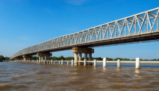 Jembatan Aur Duri I Perlu Pengamanan Pagar Tinggi dan CCTV. FOTO : Lintastungkal