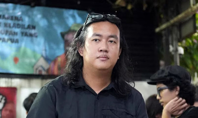 SOSOK PEJUANG HAM: Wakil Koordinator KontraS, Andrie Yunus, dalam sebuah kesempatan saat menyuarakan isu-isu kemanusiaan. Andrie dilaporkan menjadi korban penyiraman air keras oleh orang tak dikenal pada Kamis malam (12/3), yang mengakibatkan luka bakar serius di bagian wajah dan tubuhnya. (Foto: Dok. KontraS)