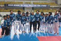 Para Atlet dan Pelatih Osamu Karate Dojo usai mengikuti kejuaraan karate Piala Kapolresta Barelang Batam, FOTO : Ist