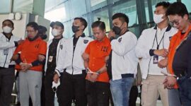 Polri menangkap tiga bandar besar judi online jaringan Jakarta yang masuk dalam daftar pencarian orang (DPO) di Kamboja. [FOTO : Inews.id]