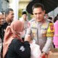Kapolda Jambi Irjen Pol. Krisno H. Siregar pada Saat Bazar Ramadhan Polri Presisi dan Baksos Bhayangkari 2025. FOTO : HMS