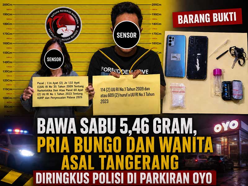 Sepasang Terduga pelaku peredaran narkotika jenis sabu berinisial AP (30) dan SN (33) saat diamankan di Mapolres Bungo beserta sejumlah barang bukti berupa paket sabu, alat hisap (bong), ponsel, dan plastik klip kosong siap edar yang disita petugas dari TKP parkiran penginapan OYO, Bungo Timur, Selasa (2/6/2026). (FOTO : Dok. Istimewa Polres Bungo)