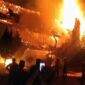 Bekas Kantor Bupati Kerinci Hangus Terbakar. FOTO : Tangkapan Layar