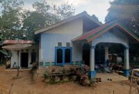 Salah Satu Rumah Warga Desa Bungku Batanghari yang Belum Mendapatkan  Listrik PLN. FOTO : Boy/LT