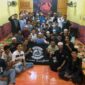 Foto bersama Bikers Subuhan Tanjab Barat usai buka puasa bersama di Rumah Makan Brunai Kuala Tungkal. FOTO : Ist