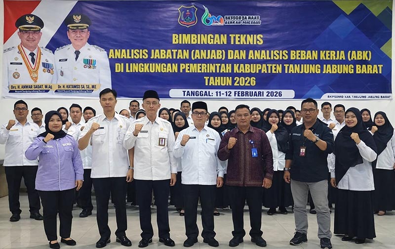 Bimbingan Teknis (Bimtek) Analisis Jabatan (Anjab) dan Analisis Beban Kerja (ABK) Tahun 2026 di Hotel Grand Ar-Riyadh, Kuala Tungkal, Rabu (11/02/2026). FOTO : LT