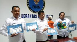 Kabid Berantas BNNP Jambi, Kombes Pol Agus Setiawan Saat Pres Rilis, Senin (21/8/23). FOTO : Dhea