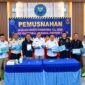 Kepala BNNP Jambi, Brigjen Pol. Asep Saepudin (tengah baju putih), bersama jajaran instansi penegak hukum dan instansi terkait menunjukkan barang bukti sabu seberat lebih dari 2 kilogram serta 753 butir pil ekstasi sebelum dimusnahkan di Kantor BNNP Jambi. (FOTO : Dok. Istimewa Bidikindonesianews.co.id)