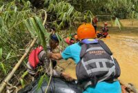 Tim SAR Gabungan Menemukan Rohim, Bocah Korban Tenggelam di Sungai Tantan Merangin Ditemukan Sejauh 6 KM dari Lokasi dilaporkan Tenggelam. FOTO : HUMAS