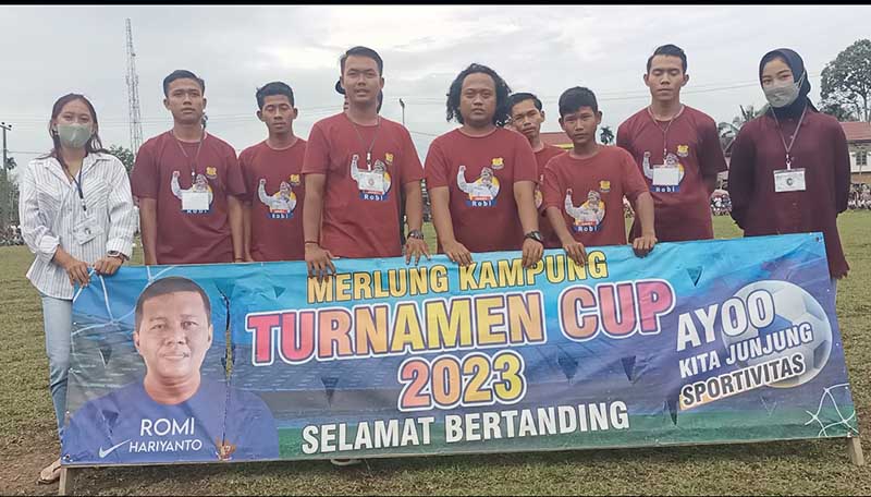 Panitia Merlung Kampung Turnamen Cup 2023. FOTO : Ist