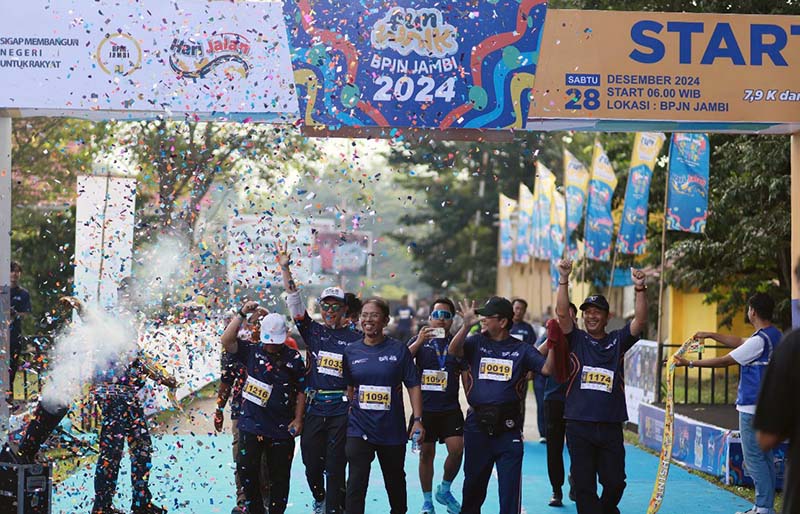 BPJN Jambi Gelar Fun Walk 7,9 Kilometer Peringatan Hari Jalan Nasional. FOTO : VIRYZHA