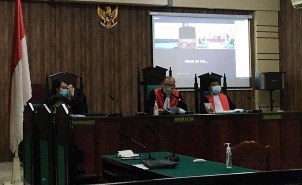 Sidang Putusan Perkara Terdakwa Budi Azwar di PN Kuala Tungkal, Kamis (9/12/21). FOTO : Bujang