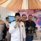 Bupati Tanjab Barat H. Anwar Sadat didampingi Kapolres AKBP Padli dan Kadis Naker Dianda Putra saat mengunjungi Stand Disnaker (JOB FAIR 2023) di Alun-Alun Kota Kuala Tungkal. FOTO : Ngah/LINTASTUNGKAL