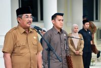 Bupati H. Anwar Sadat Memimpin Apel Senin Pagi di halaman Kantor Bupati Tanjung Jabung Barat, Senin (1/9/25). FOTO : PROKOPIM