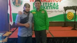 Bupati Batanghari Muhammad Fadhil Arief (Kanan), Kiri  Noval Arisandi Saputra, SE wartwan lintastungkal