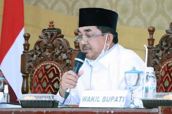 Bupati Tanjab Barat H. Anwar Sadat melakukan Expose Kesiapan selaku tuan rumah MTQ Ke-50 Tingkat Provinsi Jambi di Balai Pertemuan Kantor Bupati, Kamis (19/08/21). FOTO : PROKOPIM