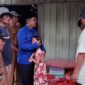 Bupati H Anwar Sadat didampingi Sekda, Asisten II, Kepala OPD terkait Camat serta perangkat Kelurahan senyerang saat peninjauan lokasi bencana longsor, Selasa (1/11/22). FOTO : Is