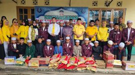 nggota Komisi XII DPR RI yang juga Ketua DPD I Golkar Provisi Jambi, H. Cek Endra mengadakan kegiatan bakti sosial di Panti Asuhan Muhammadiyah Kota Jambi dan Panti Asuhan Baiturrahman. FOTO : VIRYZHA