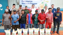 Wakil Bupati Katamso Luncurkan Bantuan Pangan Beras Bulog untuk Keluarga Penerima Manfaat. FOTO : Dokpim