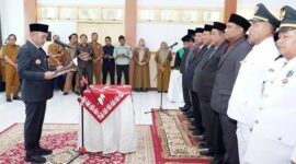 Bupati Bungo H. Dedy Putra Saat Melantik 43 Pejabat Eselon II, III, dan IV di Ruang Pola Kantor Bupati Bungo, Senin (12/1/26. [FOTO : TribunJambi]