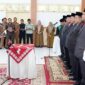 Bupati Bungo H. Dedy Putra Saat Melantik 43 Pejabat Eselon II, III, dan IV di Ruang Pola Kantor Bupati Bungo, Senin (12/1/26. [FOTO : TribunJambi]