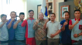 FOTO : Bupati Tanjab Barat Dr. H. Safrial bersama Pengurus FHT Tanjab Barat