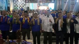 Foto bersama Ketua Pengcab Percasi Tanjung Jabung Barat H Muh Sjafril Simamora, SH mendampingi Bupati H. Anwar Sadat, dan Ketua KONI Jambi serta Tanjabbar unsur forkopimda dan Para Peserta yang mengikuti Kejurprov Catur. FOTO : Bas/ LT