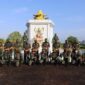 FOTO : Kodim 0419/Tanjab gelar Upacara Ziarah dan Tabur Bunga di Taman Makam Pahlawan (TMP) Yudha Satria Pengabuan, Hari Juang Tentara Nasional Indonesia Angkatan Darat Tahun 2021, Selasa (14/12/21). 