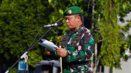 Danrem 042/Gapu  Brigjen TNI  Supriono, S.IP., M.M Saat Membacakan Sambutan Kasad. FOTO : Penrem