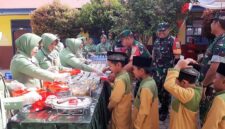 Kodim 0417/Kerinci Gelar Dapur Masuk Sekolah di SDN 202/III Hiang Tinggi Kerinci. FOTO : PEDNIM