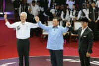 Ganjar Pranowo, Prabowo Subianto dan Anies Baswedan saat debat Capres Saat Debat Pertama. FOTO : Net
