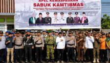 Bupati Tanjab Barat H. Anwar Sadat dan Kapolres AKBP Maulia Kuswicaksono bersama jajaran Forkopimda serta seluruh elemen masyarakat saat mendeklarasikan