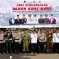 Bupati Tanjab Barat H. Anwar Sadat dan Kapolres AKBP Maulia Kuswicaksono bersama jajaran Forkopimda serta seluruh elemen masyarakat saat mendeklarasikan 