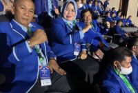 Sektetaris DPC PD Kabupaten Muaro Jambi Siti Maimunah saat menghadiri Rapimnas Partai Demokrat di JCC Senayan di Jakarta, Kamis (15/09/22). FOTO : Ist.