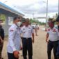 Syamsul Juhari didampingi koordinator Pelabuhan Roro Abdi Iskandar Muda Siregar menyambut kunjungan Kepala BPTD Wilayah V Jambi Sigit Mintarso dan rombongan, Selasa (8/11/22). FOTO : Ist