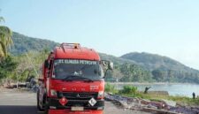Pertamina terus menyiagakan armada distribusi untuk menjamin pasokan energi dan kelancaran distribusi BBM logistik bantuan ke wilayah terdampak. (Foto: Dok. Pertamina Patra Niaga)