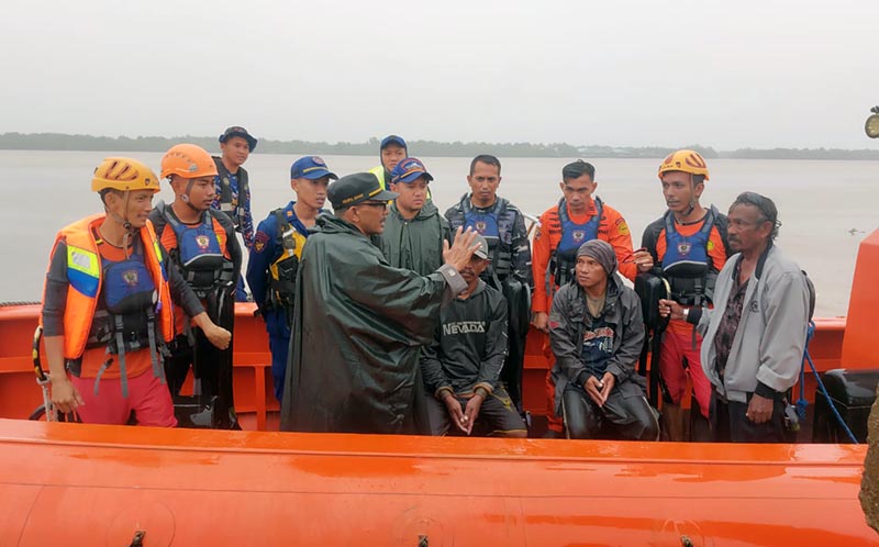 2 Nelayan Kuala Tungkal yang Hilang Akibat Mati Mesin Ditemukan. [FOTO : Satpolair Res Tjb]