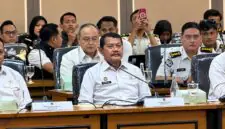 Direktur Jenderal Pemasyarakatan (Dirjen PAS) Irjen (Purn) Mashudi saat Rapat Dengar Pendapat (RDP) bersama Komisi XIII DPR RI atas temuan fasilitas "klaster mewah" di Lapas Kelas IIA Cibinong. (FOTO : Dok. Kompas.com)