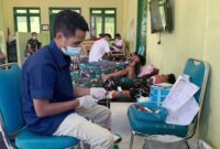 FOTO : Personel TNI di Perbatasan RI-RDTL Gelar Donor Darah di Pos Motaain Kipur I Satgas Pamtas RI-RDTL Sektor Timur Dusun Motaain Desa Silawan Kecamatan Tasifeto Timur Kabupaten Belu Nusa Tenggara Timur, Selasa (24/8/21).