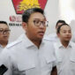 Ketua DPD Gerindra Jawa Tengah Sudaryono memberi keterangan kepada wartawan usai rapat konsolidasi legislatif dan eksekutif di Semarang, Sabtu (4/10/2025). Terkini, ia menegaskan sikap partai menyusul OTT KPK terhadap Bupati Pati Sudewo yang juga kader Gerindra. FOTO : tribunnews.com
