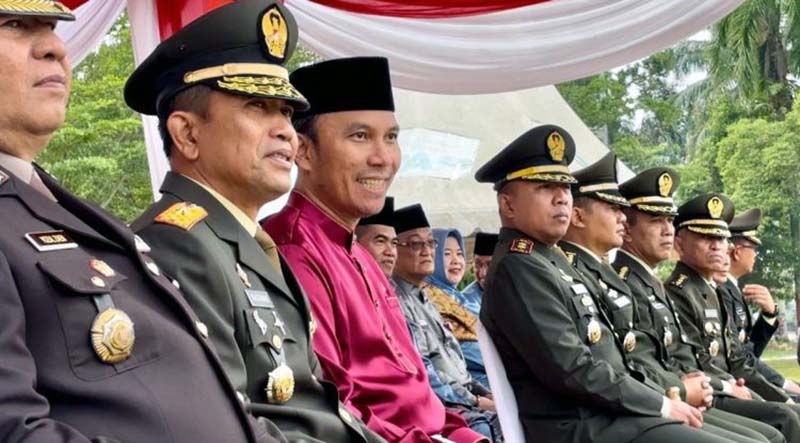 Ketua DPRD Provinsi Jambi Edi Purwanto Hadiri Upacara Peringatan Hari Pancasila. FOTO : HMS